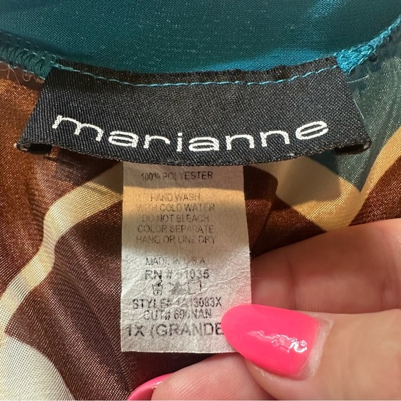 Marianne Y2K Geometric Halter Top. Size: 1X. Blue and Brown. - Picture 6 of 6